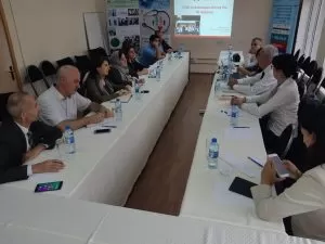 Michael Kazatchkine meets civil society representatives in Azerbaijan